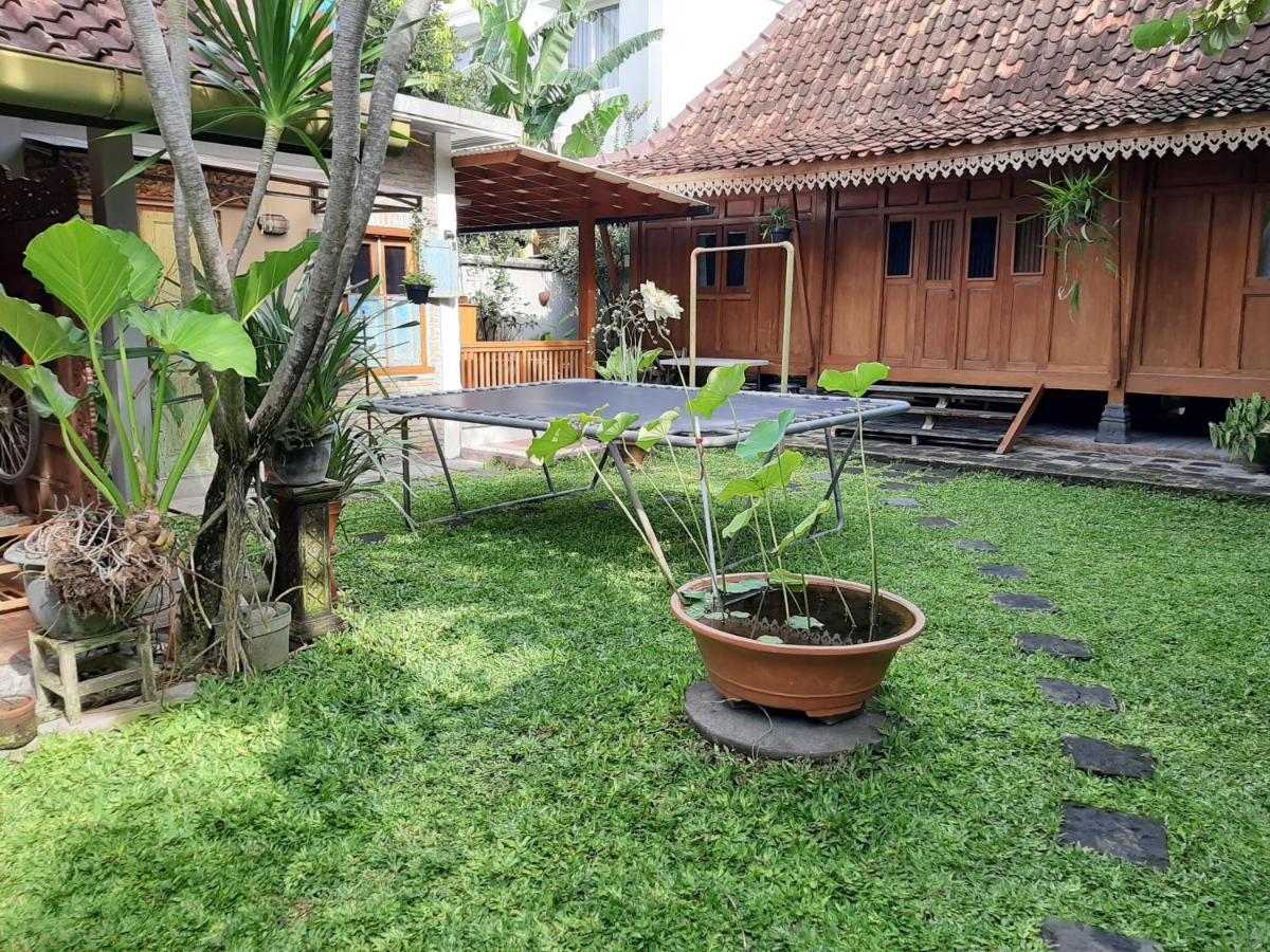 Rumah566 Yogyakarta Exterior photo